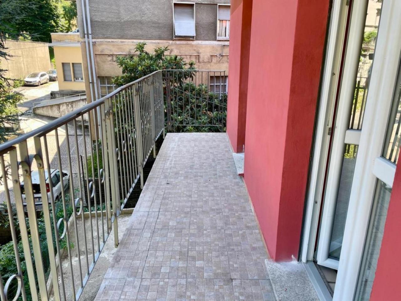 The Orange Housing In Como Exterior photo